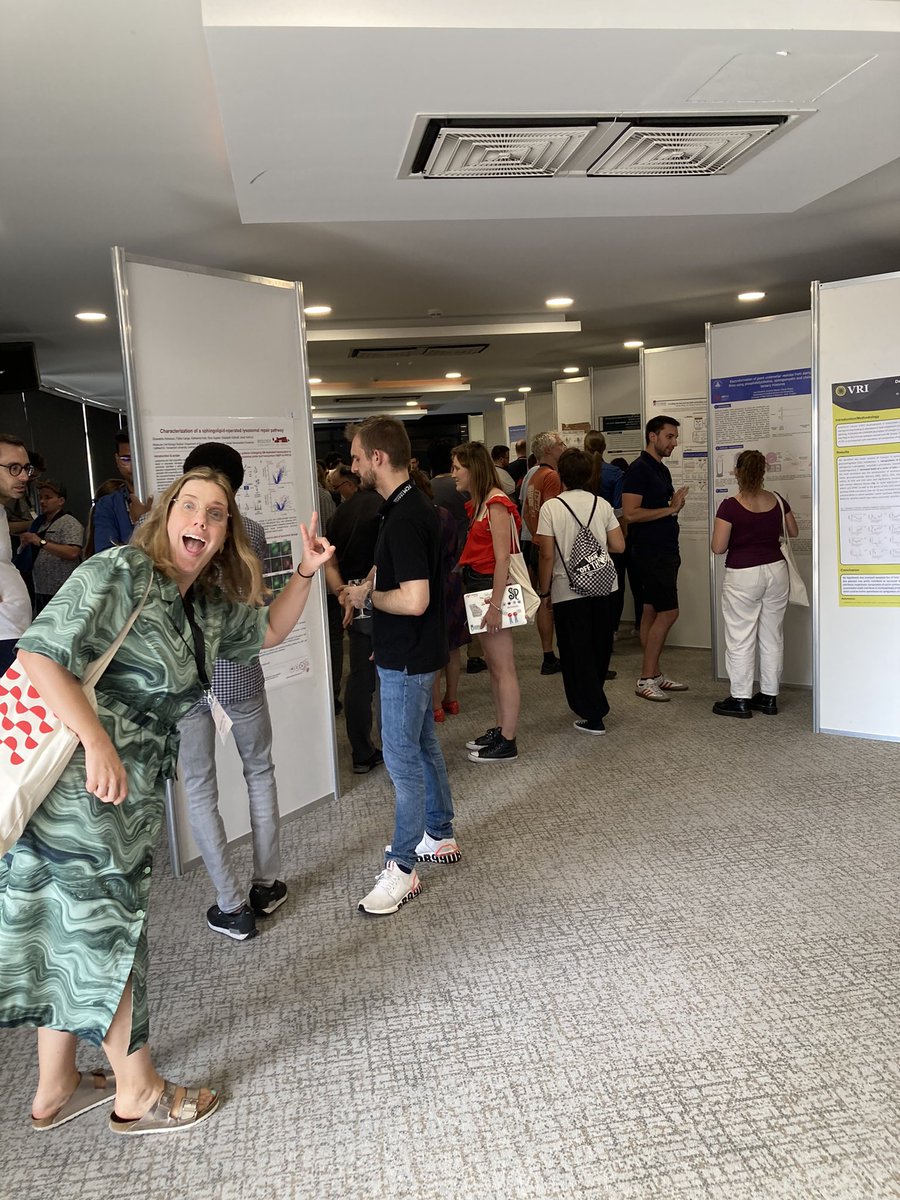 Another wonderful session yesterday, accompanied with a busy poster session. Thanks to everyone involved!
#visitmadeira #madeirabelongstoall
#SLBiol2023
#sphingolipidbiology
@FEBSnews @FEBS_Letters @FEBSOpenBio @Lipotype_Global @Cayman_Forensic @sanofi @BexionPharma @EMBOevents