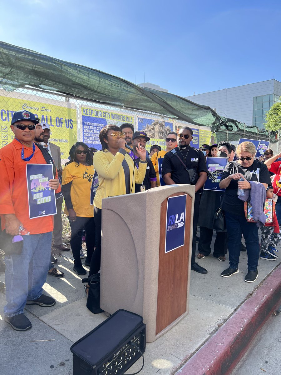 FixLANow's tweet image. “We are here for higher wages and lower rents. You’re going to see more and more of this. Hard working people are trying to live in peace, but the systems have failed us. We’re making change and it’s going to happen!” @CalOrganize #FixLA #LACityForAll