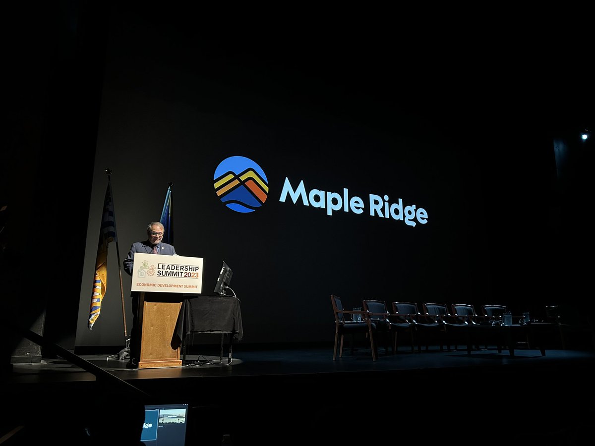 BrendaBaileyBC's tweet photo. 🏔️🍁🌇 Maple Ridge is a city #DrivenByCommunity &amp; a bold vision for economic growth. It was a pleasure to join @lisabeare, @BobDEithMRM &amp; @DanRuimyMP for the unveiling of the cities new branding, highliting an exciting vision for the future of @YourMapleRidge. https://t.co/LelEbGpkng