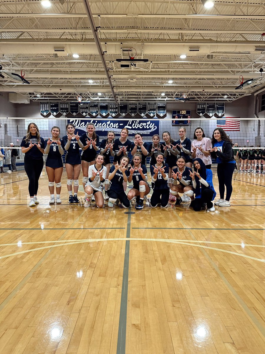 katedomanski's tweet photo. Last home game for 5 of our incredible seniors! It’s been such an honor coaching them on JV and then on Varsity. I’m going to miss them so much! (Also love that I got a visit from my number one fan 🥰) 💙 #rollgens @WLHSAthletics https://t.co/K7YXmZbSUa