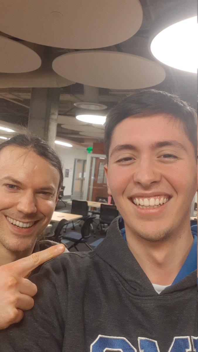 Simplesmente achei o GOAT aqui na faculdade <a href="/Abaxial_/">Alexander Haibel</a>