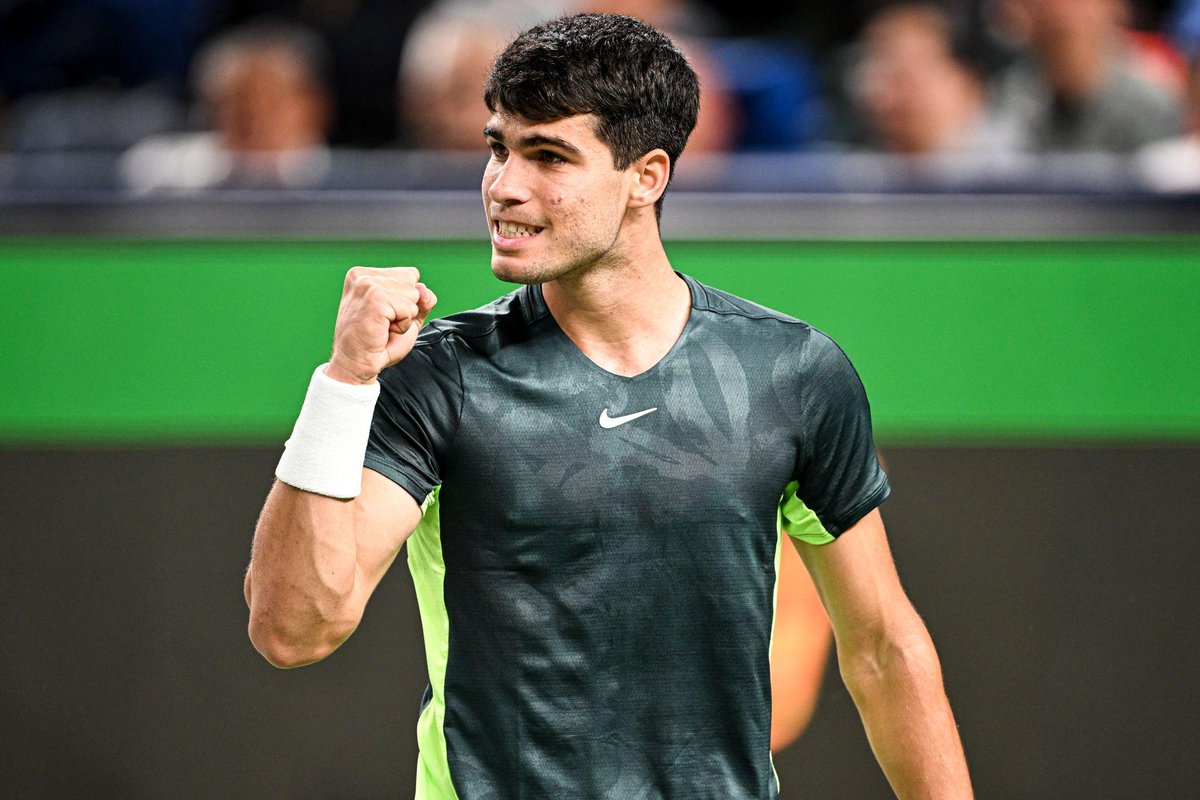 UniversTennis's tweet photo. Qui terminera n°1 mondial en fin de saison ? Le sprint final est LANCÉ 🔥

🗓 Calendrier Djokovic - 8945 pts race
🇫🇷 Masters 1000 Paris 
🇮🇹 ATP Finals
👉 2500 pts en jeu

🗓 Calendrier Alcaraz - 8445 pts race
🇨🇭 ATP 500 Bâle
🇫🇷 Masters 1000 Paris
🇮🇹 ATP Finals
👉 3000 pts en jeu https://t.co/gSp6WjGm4h