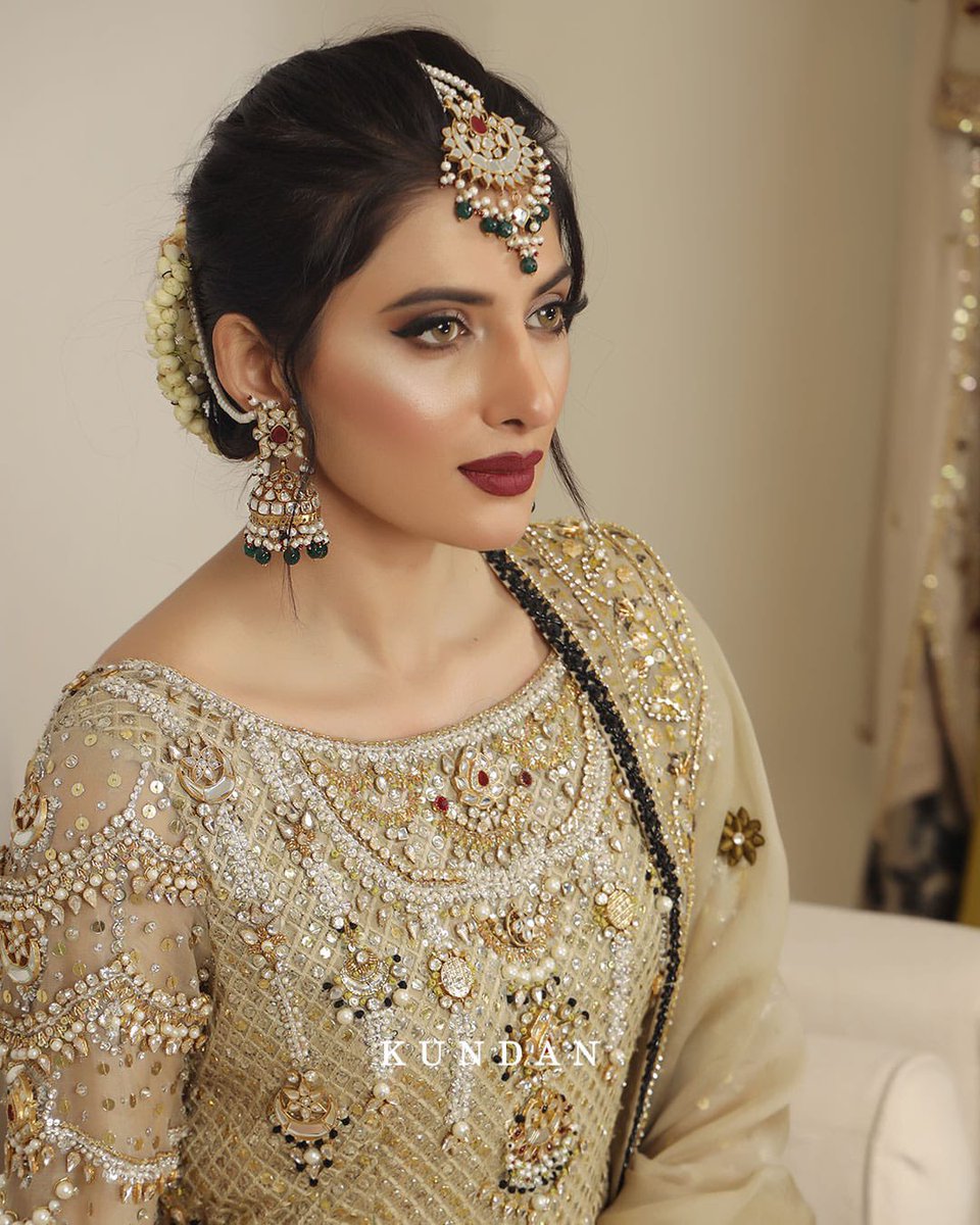 MichelleMumtaz7's tweet photo. Radiant elegance personified! Michelle Mumtaz stuns in this exquisite ivory bridal ensemble by Alim's Fashion House 💫👰
Photography: @indigosbyuzair Outfit:@AlimsFashionHouse.
#michellemumtaz #bridalwear #alims #indigosbyuzair
#BridalGlamour #TimelessBeauty #Tamasha2 #TUM2 https://t.co/AyKOUUtFFN