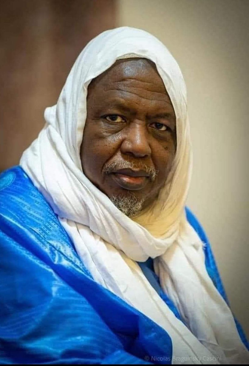 DelphineSora's tweet photo. 🔴Mali🇲🇱/Son Père a été condamné et mort en détention à la prison de #Koutiala pour ESCROQUERIES. Le fils voulait semer la chienlit, en profiter pour devenir #Calife.
Ses intrigues découvertes, il choisit de prendre ses babouches et laissant ses suiveurs naïfs et autres cons. https://t.co/zFTqP7CGAW