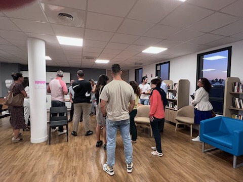 🥤 À l'occasion d'un #Afterwork spécial #BTP, nous avons reçu ce soir en agence 15  #employeurs du secteur afin de leur présenter notre offre de #services et d'échanger avec eux sur leurs #besoins et sur les aides et mesures mobilisables. ⚒
#TousMobilisés
#AvecPoleEmploi