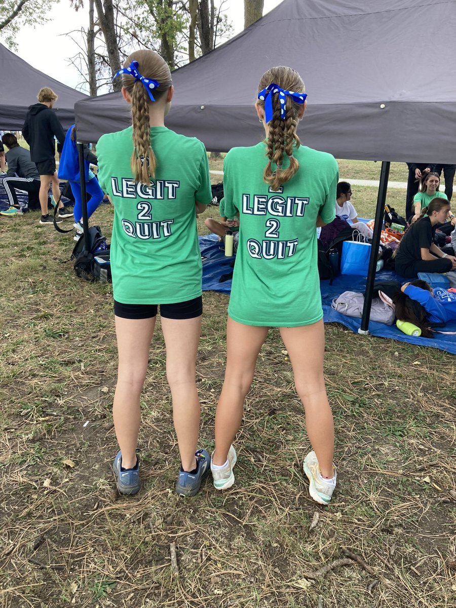 w_w_jeremy_do's tweet photo. grace squared says it’s DISTRICT RACE DAY!!! https://t.co/mK2MynVULm