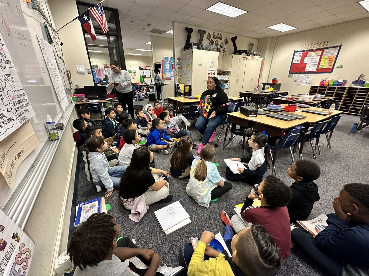 Best_Bulldogs's tweet photo. Alpha Kappa Alpha Sorority members sharing the love for reading at Best Elementary! 📚 Inspiring young minds with each story. Big thanks for visiting! Our students truly appreciated your presence! #WeAreAlief https://t.co/bCUOfjcKHP