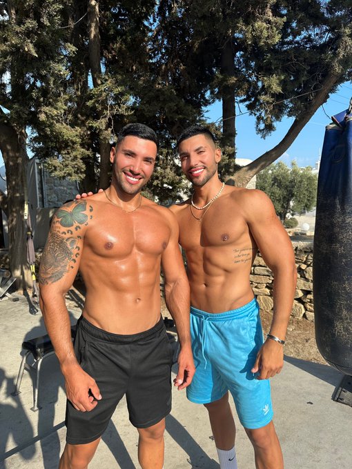 RT if you like your BIG TWINS  #fitness   LI NK ON COMMENTS BELOW ⬇️ https://t.co/vzyyg3ko2r<a href="/tag/fitness"class="tags">#fitness</a>