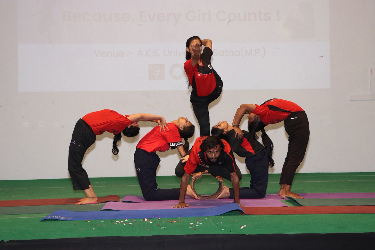 Girls_Count's tweet photo. Over 700 students from 11 colleges of Satna, Madhya Pradesh participated in an event organized to commemorate the International Day of the Girl Child. The event was organized by Vasundhra Mahila Mandal in collaboration with Girls Count. It was supported by UNFPA. https://t.co/YBBK4Feo65