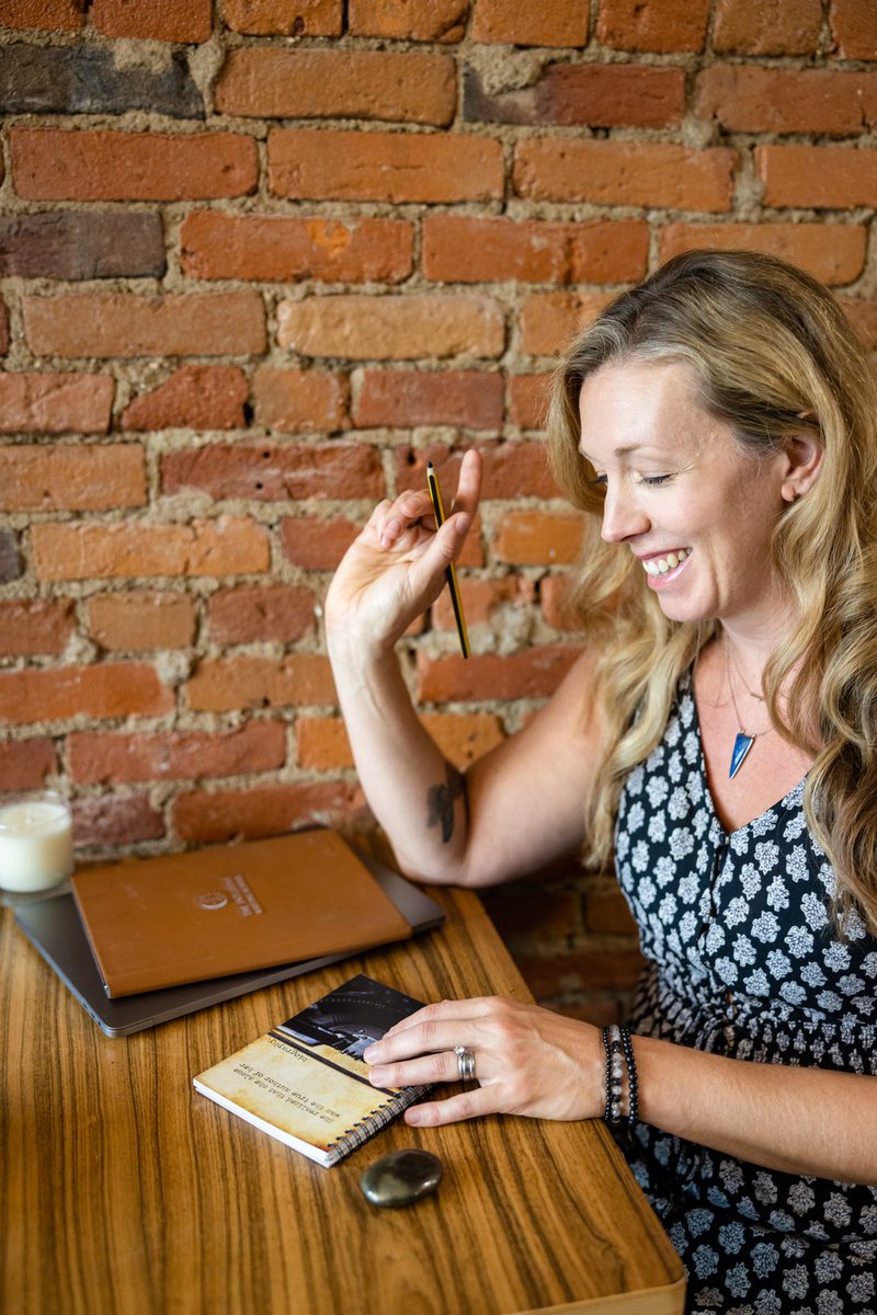 JacqFisch's tweet image. 🧡 Why I moved my blog of 10 years to Substack, what&apos;s next, and some free stuff for you.

Read the full article: The Intuitive Writing School Blog Has a New Home
▸ lttr.ai/AIKpY

#substackwriter #SuccessfulSubstackWriter #blogger