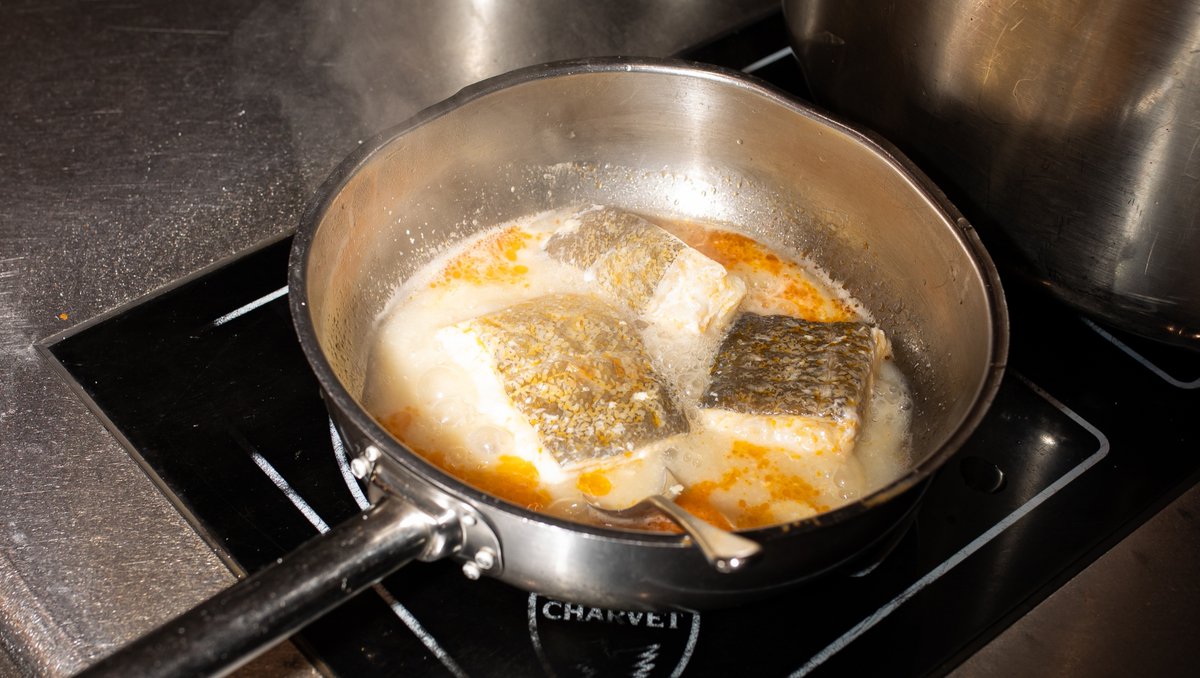 TastCatala's tweet photo. Fresh cod slowly cooking to be the most important part of our 'Cod, Chickpea Pure &amp; Piquillo Peppers' Tastet!⁠
⁠
Available on our Restaurant Menu, perfect to share!⁠
⁠ https://t.co/Y7xm0yrDrE