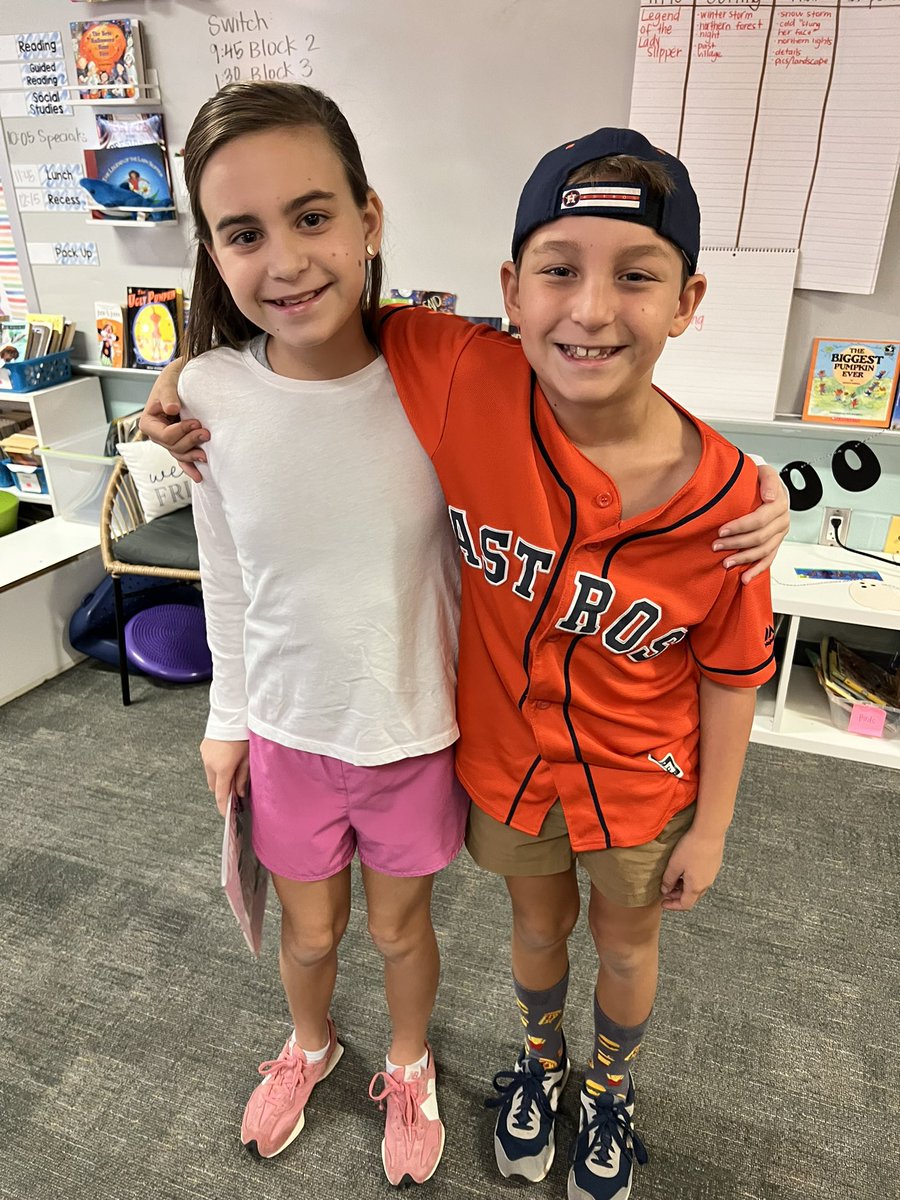 “Unicorns Are the Worst!” but sisters are the best! Loved having one of my student’s sisters read one of her favorite books to the class today! So special! 📚