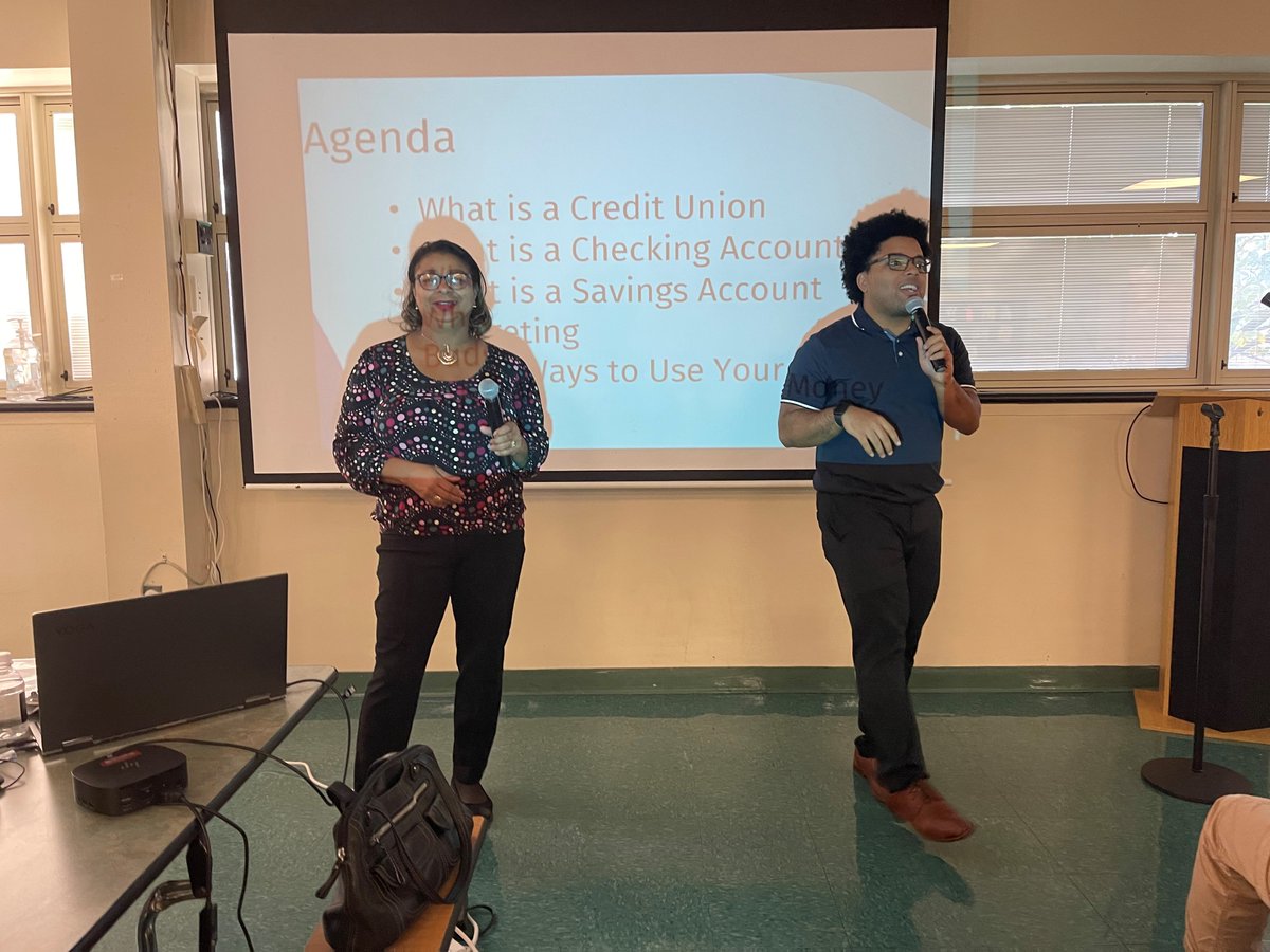 AtlanticFederal's tweet photo. To continue our week of #GivingBack in partnership with the @CrossStateCUA CU Kind Day, we had the honor of visiting Jefferson Elementary School in Plainfield, NJ to talk about financial literacy. Thank you for your participation and enthusiasm! #Community #CUKINDNJPA https://t.co/6JHyG107YC