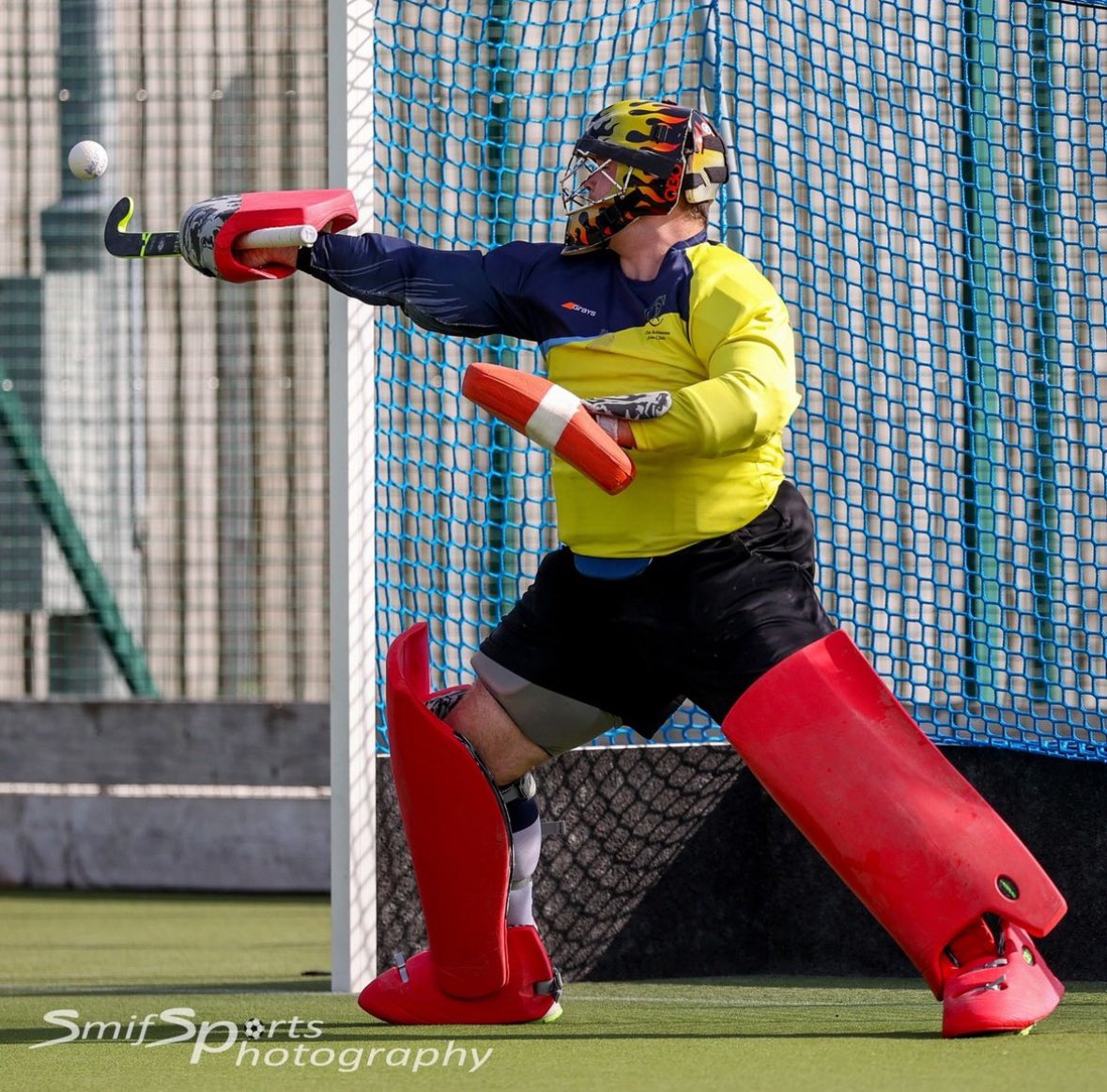 CliftonRobbies's tweet photo. 🤩 Relive the excitement of of our Men’s 1s victory over @OxfordHawks last weekend

Our men took all 3 points after a 3-1 thriller captured by the incredible photographer @smifsports 💙

The men face local rivals @bristolhockey this Sunday at Coombe Dingle 💪🏻

#EHWest #BlueArmy https://t.co/0nfeJqiiuY