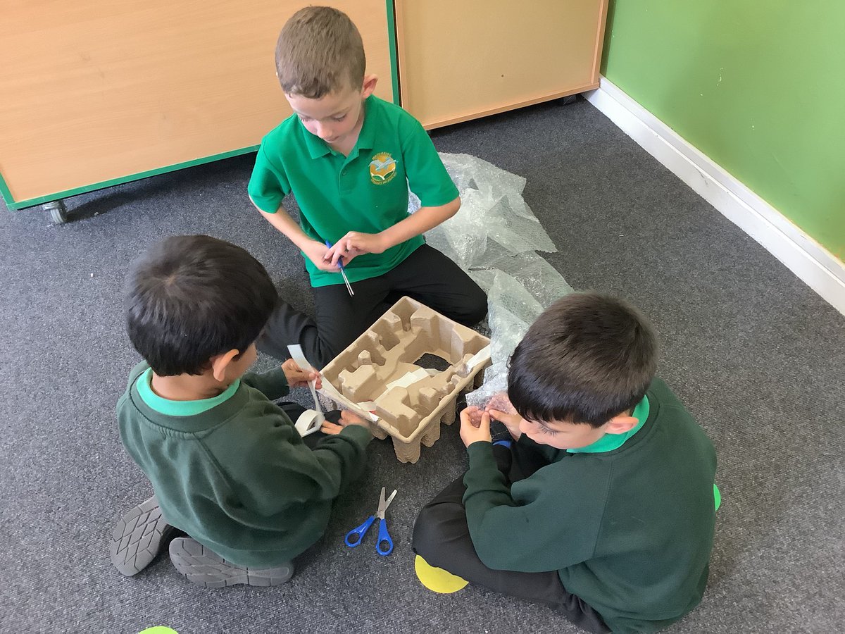 Chess_WPA's tweet photo. Lots of excitement in Year 1 today choosing suitable materials to protect our chocolate eggs. Did they survive the fall? #HappyChildrenLearn #WatersideScience https://t.co/nCWa3jhJOU