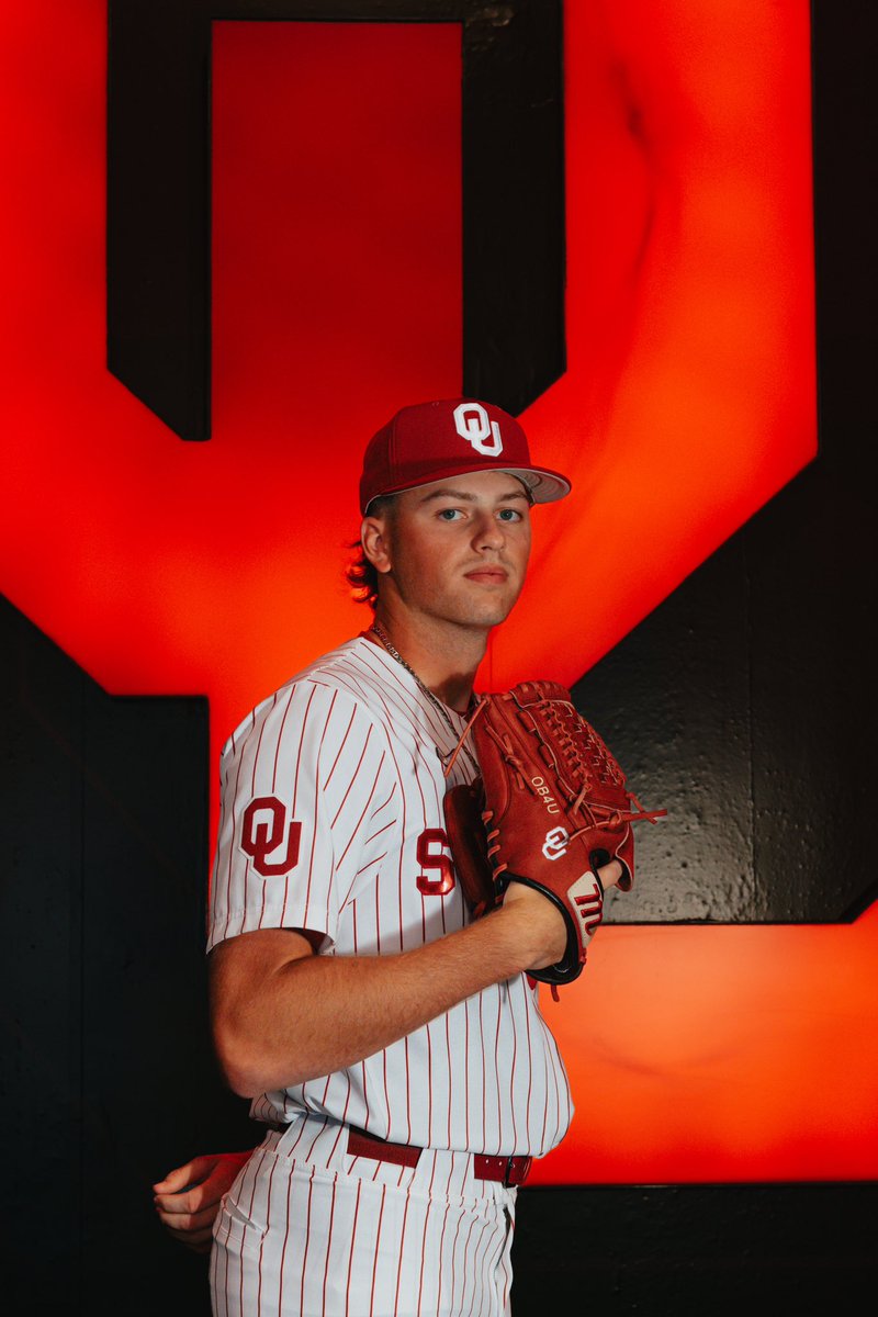 CMTsunami's tweet photo. I am blessed and very excited to announce my commitment to the University of Oklahoma to further my academic and baseball career. I want to thank god, my family, and all my coaches for all the help. Thank you @CoachToddButler @CoachJohnsonOU #BoomerSooner #oubaseball https://t.co/GIH32i3uSw