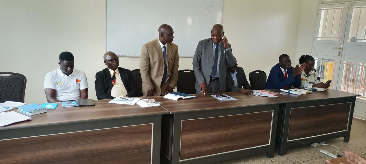 LIRA_UNIVERSITY's tweet photo. Lira University Vice Chancellor, Prof. Jasper Ogwal Okeng has encouraged students pursuing Bachelor of Medicine and Bachelor of Surgery to avoid wasting time and rather be committed to graduate after the 5 years’ period. For details, click the link: https://t.co/eSezYXp8iw https://t.co/qCsoLqNSBv