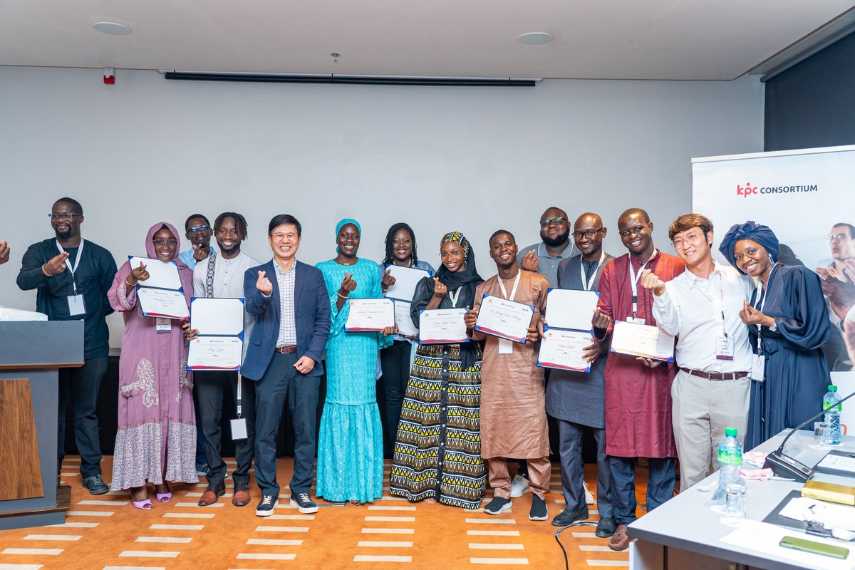 kpcconsortiumsn's tweet photo. Retour en images sur l'IDEA JAM : notre concours de pitch innovant qui booste la créativité entrepreneuriale !
#Entrepreneuriat #Innovation #Startups #ComeUp2023 #Créativité #IDEAJAM #RoadToComeUp #Soutien #EcosystèmeEntrepreneurial #Gratitude https://t.co/zLK4To3tWS