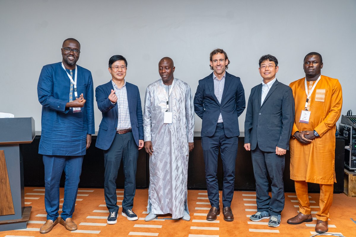 kpcconsortiumsn's tweet photo. Retour en images sur l'IDEA JAM : notre concours de pitch innovant qui booste la créativité entrepreneuriale !
#Entrepreneuriat #Innovation #Startups #ComeUp2023 #Créativité #IDEAJAM #RoadToComeUp #Soutien #EcosystèmeEntrepreneurial #Gratitude https://t.co/zLK4To3tWS
