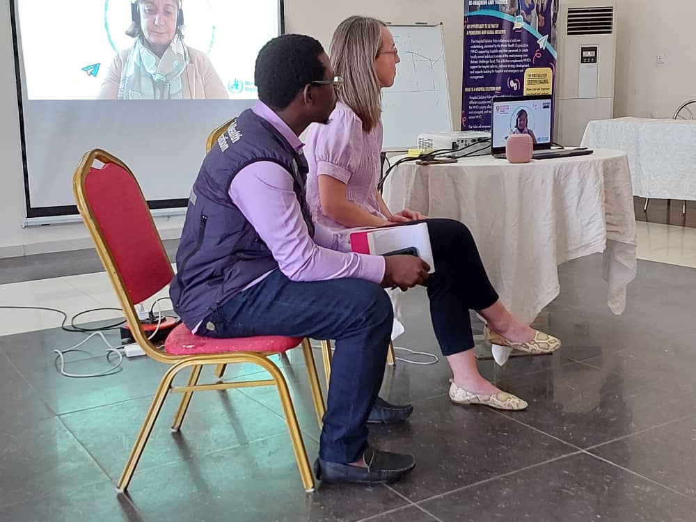 whocmr's tweet photo. Lancement ce jour à #Mbalmayo de l'initiative HOSPITAL SOLUTION HUB (HSH), avec l'appui de @WHO.
Une initiative du Siège où @whocmr a participé,visant à fédérer personnels de santé,  patients et communautés et  réfléchir à des solutions innovantes  et aux  problèmes des  FOSA. https://t.co/BO549G4YAT