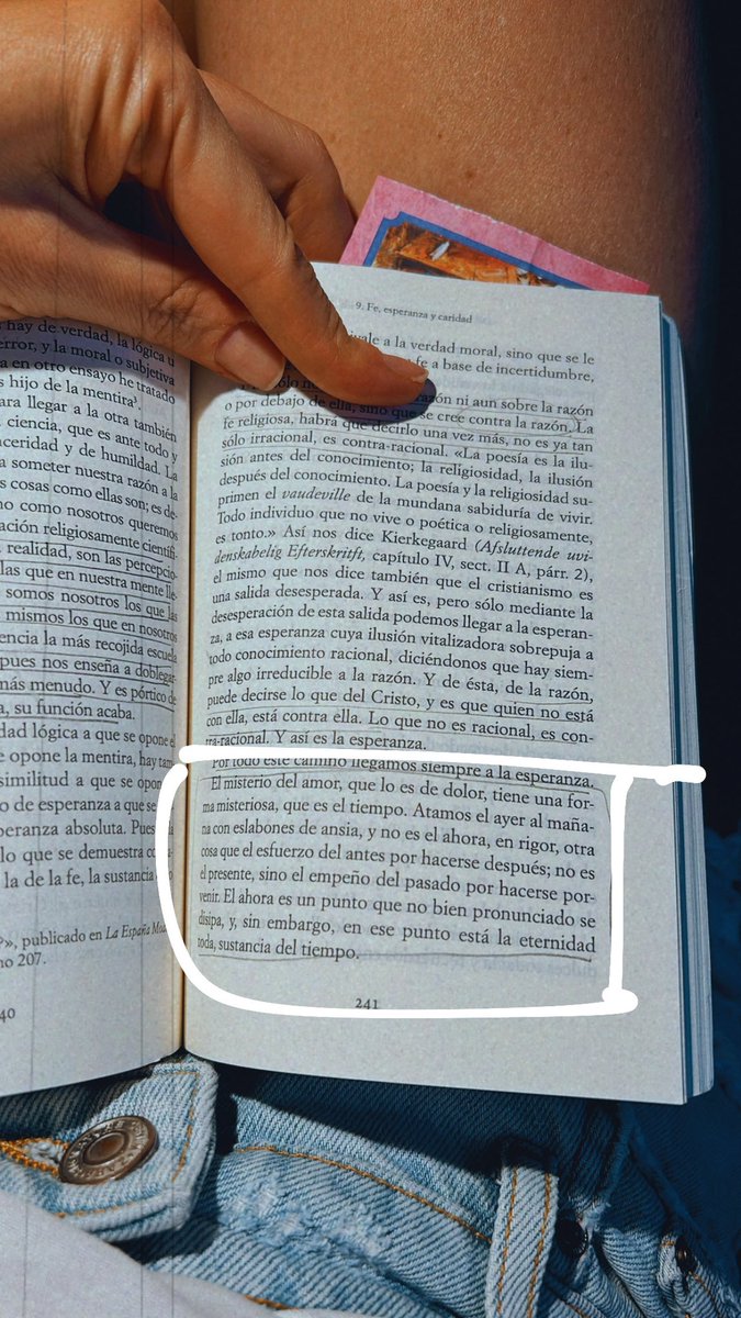 cristinadiazal's tweet photo. “Del sentimiento trágico de la vida”, Unamuno. Alianza. https://t.co/m5P7eJK3Z7