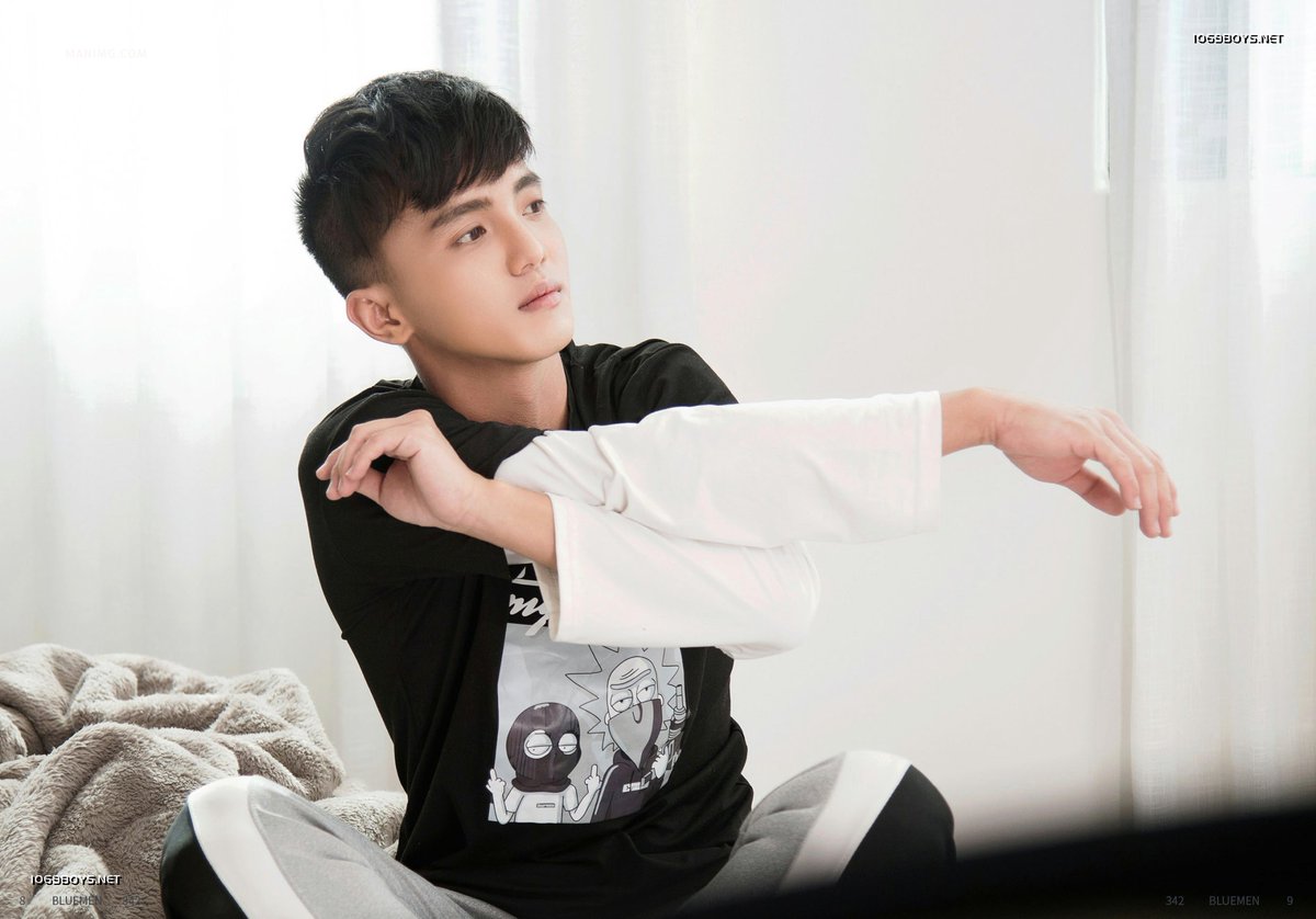 男模写真 tweet media