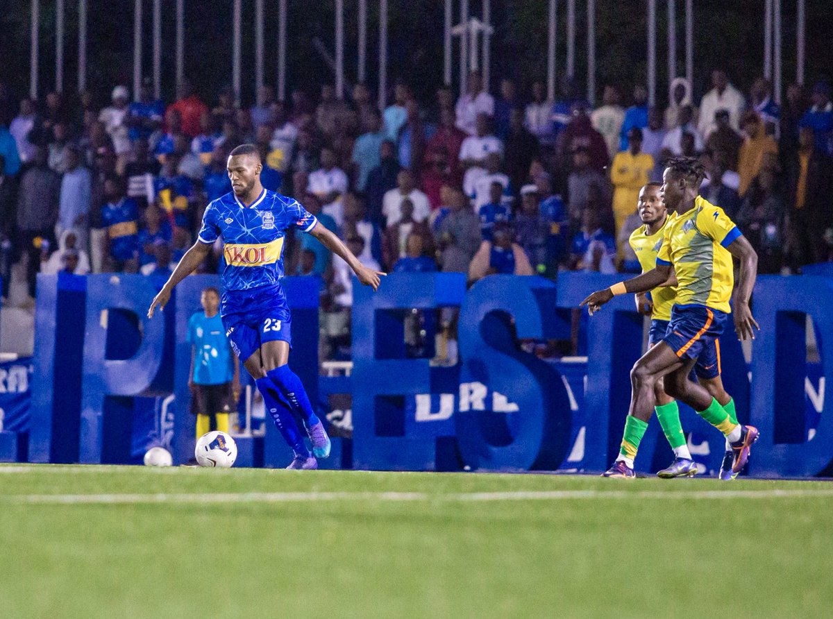 rayon_sports's tweet photo. #PNL #RAYEst
91’
Away Goal
Rayon Sports 2-1 Etoile de l’Est https://t.co/rldJCGx618