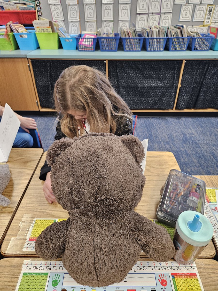 mrslape's tweet photo. Writing with our bears on National Bring Your Teddy Bear to School Day! https://t.co/UCSG3uRlEK