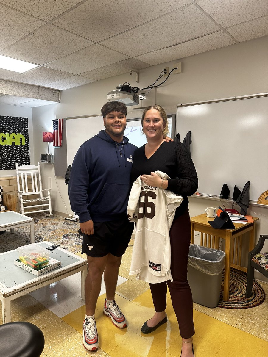 Senior Sebastian Lopez  selected Jessie Pinchon from GCCC as the teacher that has made a lasting impact on him. Thank you Mrs. Pinchon for all you do for Sebastian and all of your students. #MyJerseyYourImpact