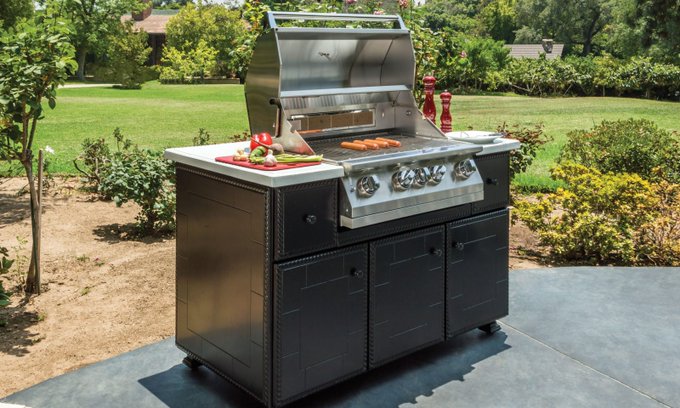 TxPatioCenter's tweet photo. Treat yourself to the gift that keeps on giving and buy yourself a newLion gas grill!  We have the best selection around. Shop today: https://t.co/X1NwN2AJTd #TexasOutdoorPatioCenter #Gift #Grilling #BestBBQGrill https://t.co/BMBZ3zivk4