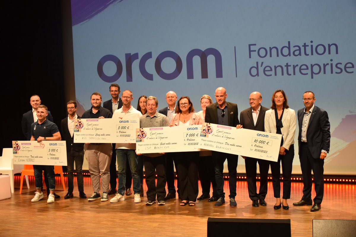 <a href="/valentindolige/">Valentin Doligé</a> 🎉 C'est la fin de notre cérémonie de remise de prix de notre #AAP2023 "Jeunesse, sport et valeurs de l'olympisme" !
Un RDV important pour notre #FondationOrcom, &amp; l'opportunité de valoriser de très beaux projets !
🤩 Merci à toutes et tous !
+ d'infos 👉 fondation.orcom.fr