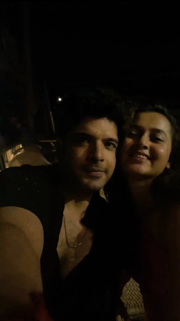 LazyForeverrr's tweet photo. I just love them so much🥺❤️
They're too precious🧿 #TejRan https://t.co/K3vCNLZHmG