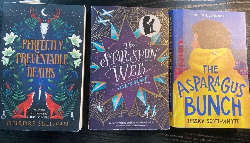 My latest post is miniature books! I made The Sackville Street Caper and The Dead Zoo by @AlNolan, Perfectly Preventable Deaths by @propermiss, The Star-Spun Web by @SJOHart and The Asparagus Bunch by @JSW_writer. Read more at: botsbookshelf.com/miniature-book…