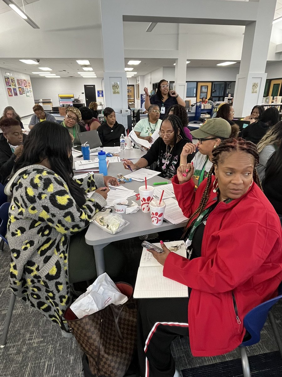 ICOACHWiley's tweet photo. Happening Now… @BearCreekMS Strategies that Work: Teacher and Student Writing Moves PD… ALL ENGAGED #watchusgrow @RonMaxwellFCS1 @CherisseCamp @DrTamaraCandis @ICOACHWiley @Humphrey_EdD https://t.co/ioJ8v99A0Y