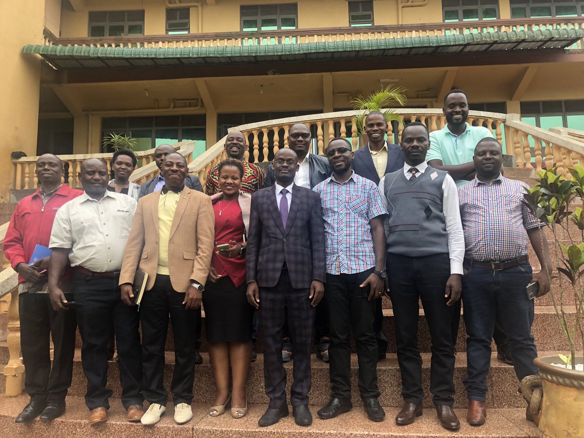 We held a fruitful breakfast meeting with CSO actors from - Bushenyi, Ibanda, Isingiro, Mbarara, Kazo, Ntungamo, hosted by @wacsof 

CSO networks were appreciated for  the peer support that builds  #CoherentNGOs and called for regular participatory planning & learning processes