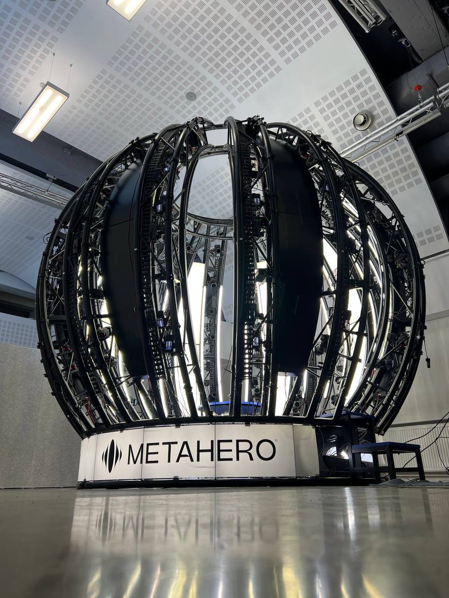Metahero.io tweet media