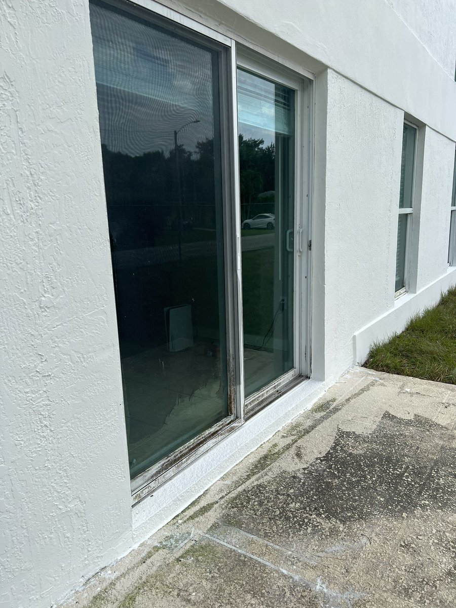 abhashroff's tweet photo. Cloisters Miami
Violation of building codes 
Is this supposed to be a complex that can be occupied 
@miamidade311 https://t.co/YfO3Hm9u9J