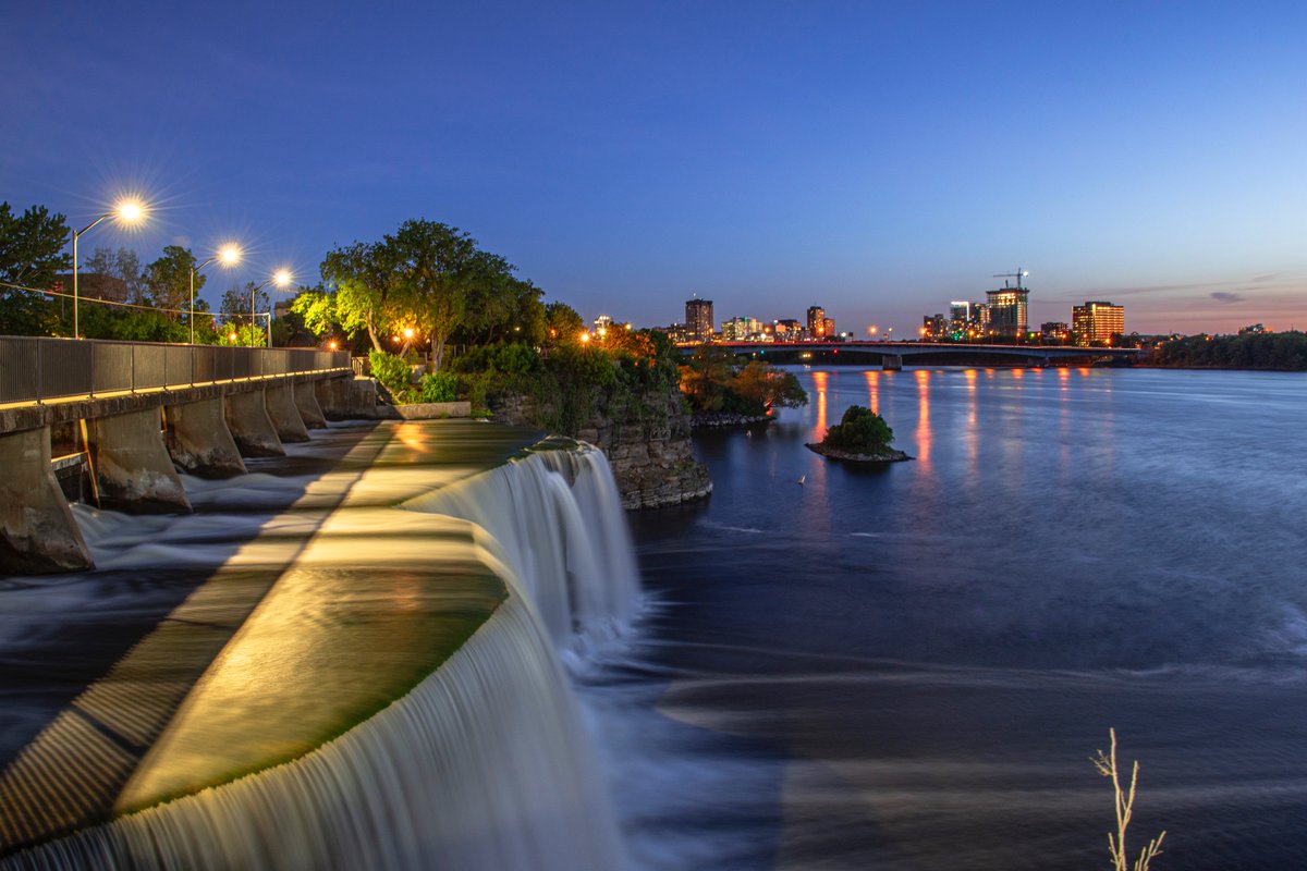 #waterfall #WaterfallWednesday #MyOttawa #canada 
#ExploreCanada #DiscoverOn
#ThePhotoHour #StormHour 
<a href="/ThePhotoHour/">#ThePhotoHour</a> <a href="/StormHour/">#StormHour</a>
#landscape #landscapephotography 
#LongExposure
