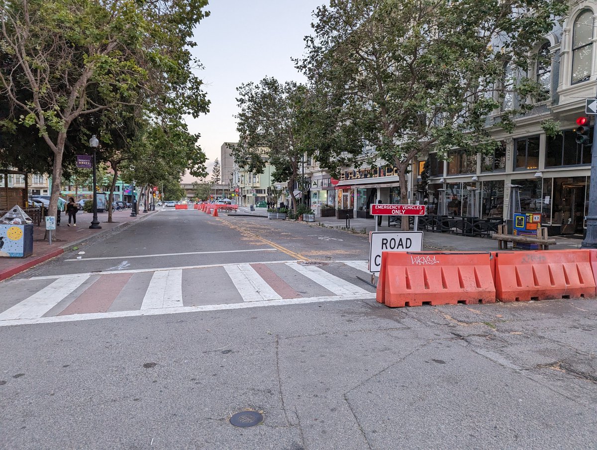 After 30 years Caffe 817 is closing :(

Caffe 817 and other Old Oakland businesses were saved by pedestrianizing Washington Street in 2020!

But this June <a href="/Oakland/">City of Oakland</a> forced the businesses to dismantle their outdoor seating just to return this one block back to car travel