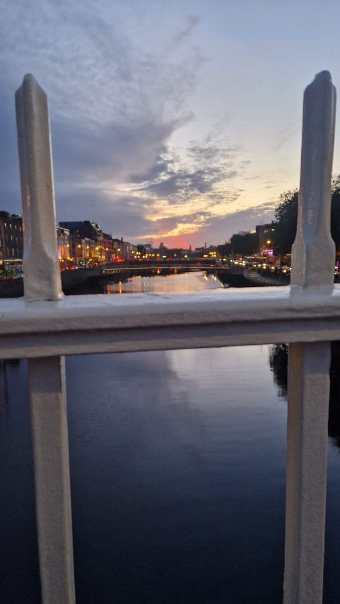 VanessaOConnel9's tweet image. If I had a #Ha'penny for every time I should have said "#no " 🔥🦅🔥#andstillwerise