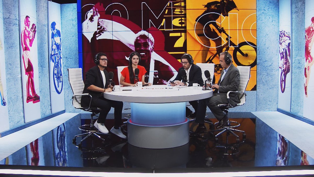 SomosDeportv's tweet photo. ¡HOY TENDREMOS DEBATE! 🔥

Esta noche analizaremos lo último sobre el Clásico del Pacífico entre Perú 🇵🇪 y Chile 🇨🇱, la convocatoria de Uruguay 🇺🇾 y el resto de la fecha 3 de las Eliminatorias Sudamericanas ⚽️. Además, conversaremos sobre el Masters de Shangái 🎾. https://t.co/41SHuQOvqx