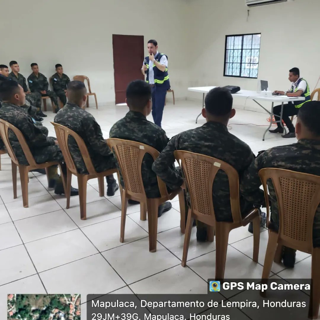 FFAAHN's tweet image. #Capacitación 
En las instalaciones de la Casa de la Cultura del municipio de Mapulaca, Lempira, personal de la Fuerza de Tarea Conjunta Lenca Sumpul recibió una charla sobre Derechos Humanos impartida por el Abogado Olvin Hernández del #CONADEH.