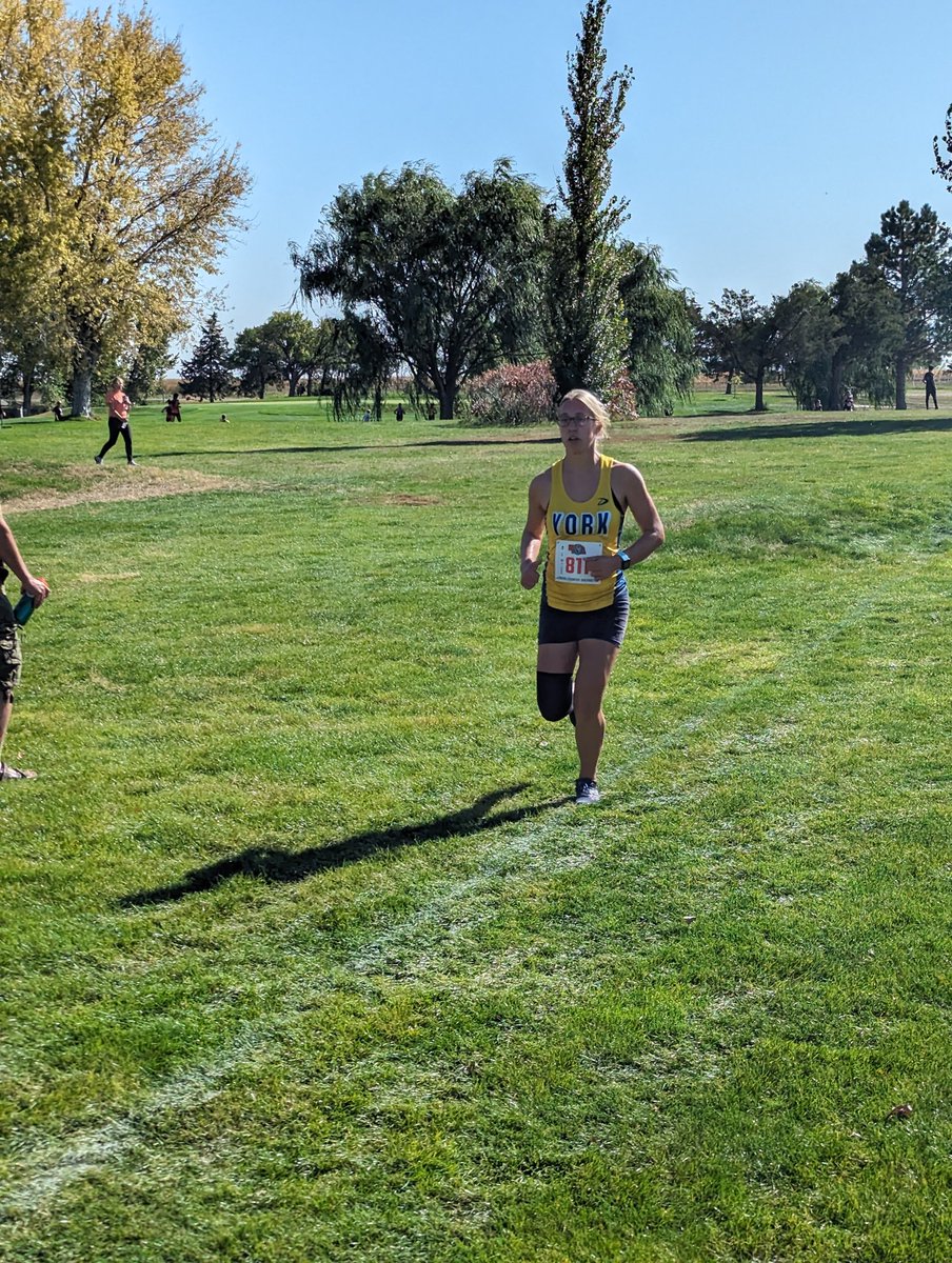 YorkDukesAD's tweet photo. It was a great day for the Girls XC team at Districts! The following girls finished in the Top 15 and qualified for the Class B State Meet: Kassidy Stuckey (1st), Annah Perdue (2nd), Naomi Renner (5th), Emma Snider (9th), and Emory Conrad (11th). @YorkDukeXC #yorkdukes https://t.co/PSF5ubWOcD
