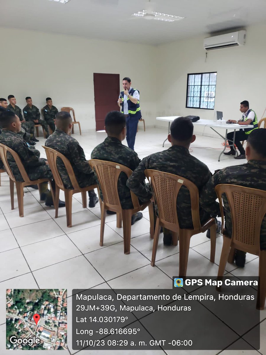 FFAAHN's tweet image. #Capacitación 
En las instalaciones de la Casa de la Cultura del municipio de Mapulaca, Lempira, personal de la Fuerza de Tarea Conjunta Lenca Sumpul recibió una charla sobre Derechos Humanos impartida por el Abogado Olvin Hernández del #CONADEH.