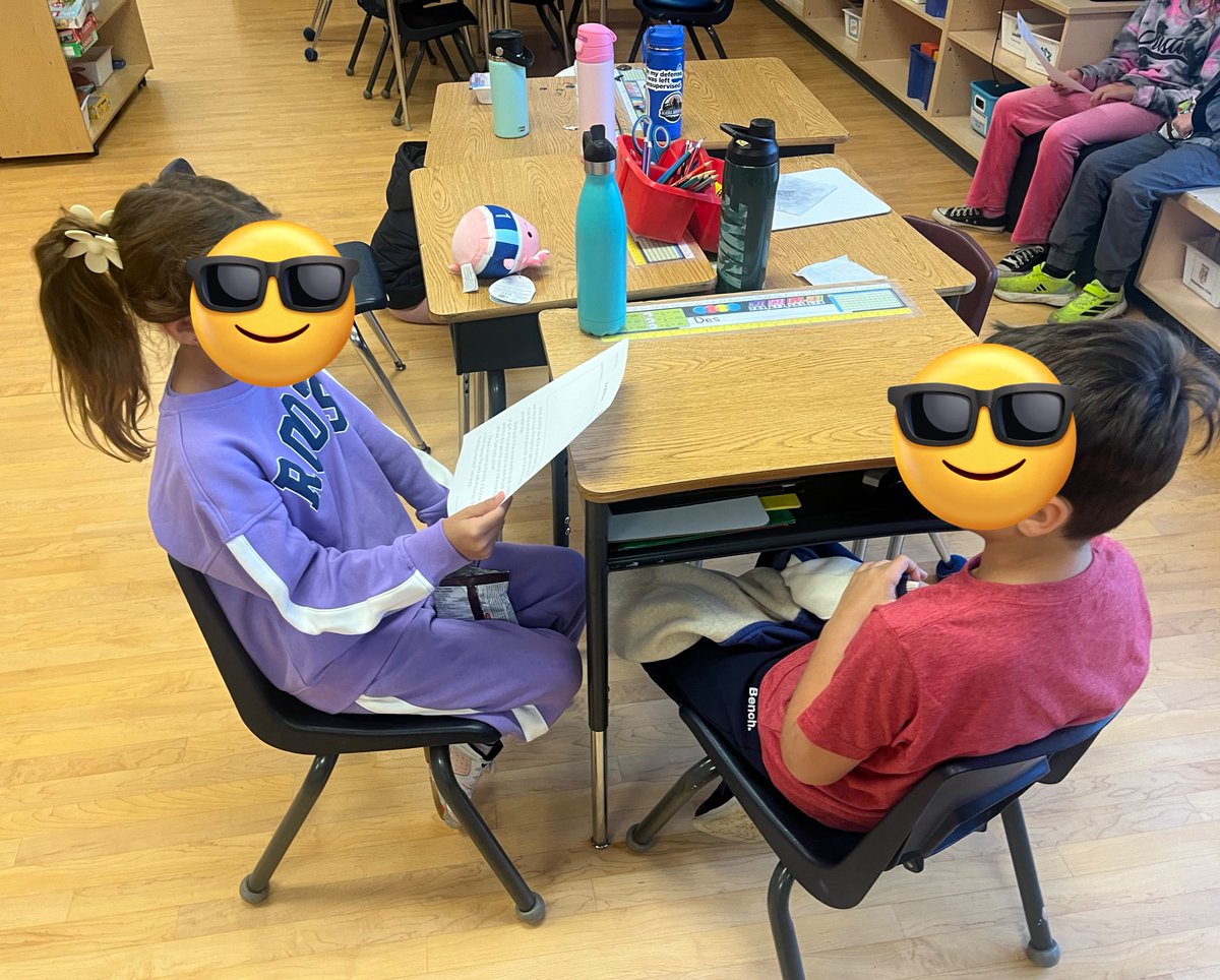 MrsMeierBreslau's tweet photo. We practiced reading a text that includes words with the “CK” digraph. Students gave their partner a glow and a grow upon completion. https://t.co/XvqDAFGBGt