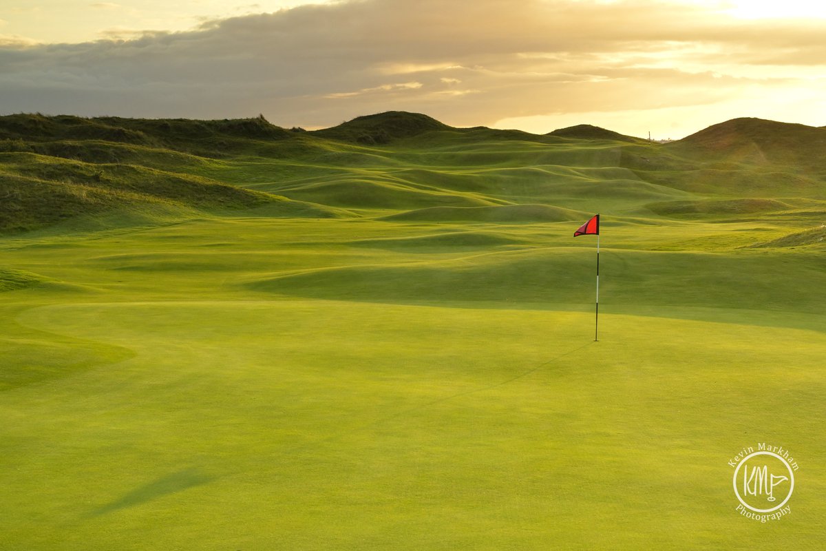 The Island Golf Club has always been one of my favourite places to play links golf. So much variety coursing through its fairways, so much drama around its greens. And a back nine of sheer brilliance.
<a href="/IslandGolfClub/">The Island Golf Club</a> 
<a href="/DGgolfguide/">Destination Golf</a> 

(These are the 2nd, 5th and 6th holes)