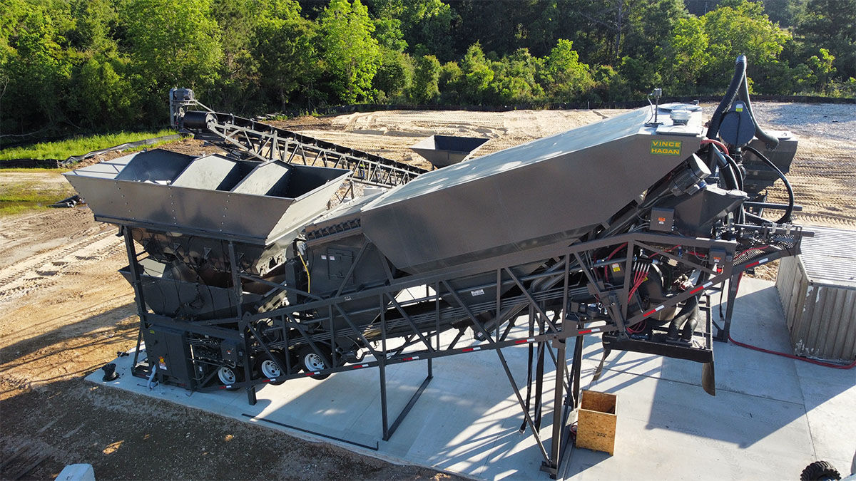vincehaganco's tweet photo. The HT Haganator + HCA mobile auxiliary silo combo has up to 1000 BBL of cementitious storage and is the perfect solution to test new markets before moving forward with a large more permanent stationary batch plant. See more at https://t.co/x9yaSY6ed6
#concrete #batchingplants https://t.co/8nnYBeyJLO
