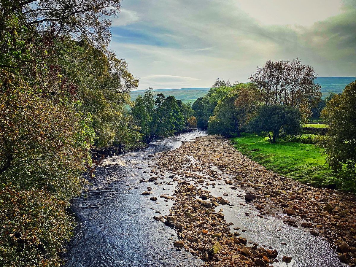 oldcrofthouse's tweet photo. #swaledale #keld #crackpot #riverswale #swinnergill  #yorkshiredales #yorkshiredalesnationalpark @yorkshire_dales #getoutside #walking #autumnwalks #AutumnVibes #walkingadventures #daysout #hiking #kirkbystephen #Cumbria https://t.co/jdtohii9El