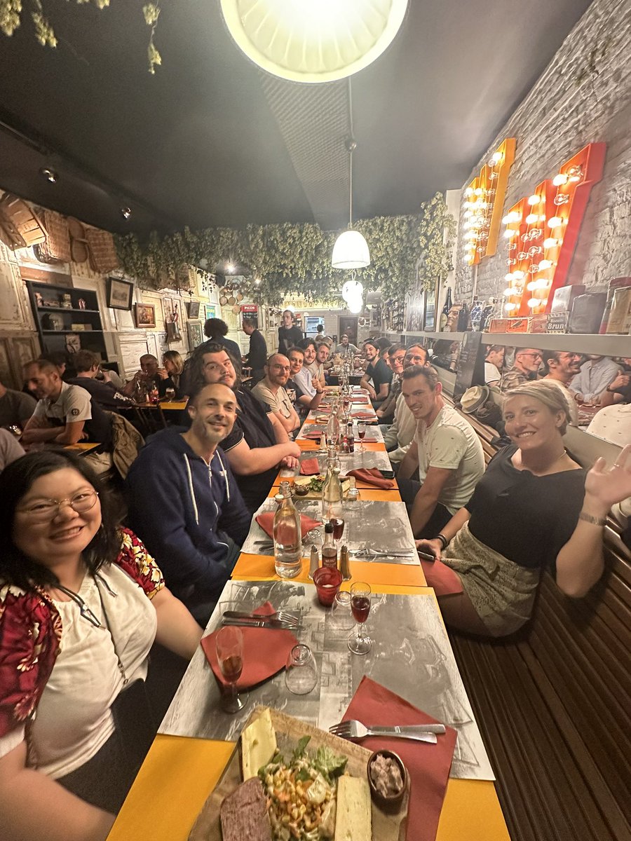 Un bon dîner des speakers en perspective avec les bonnes spécialistés du Nord ! 🍴🍻