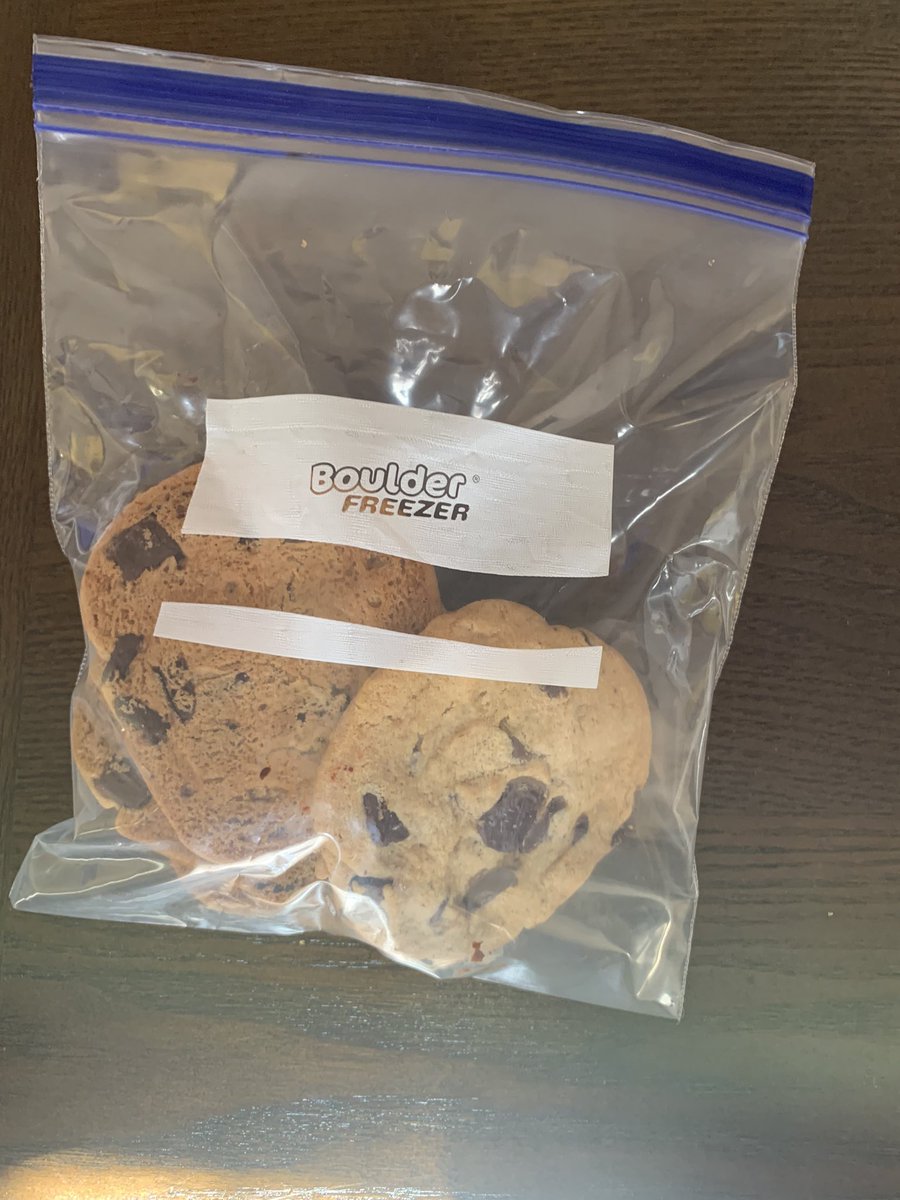 olesoul57_2's tweet photo. Going to try and just eat one and walk away, wish me luck π© #mykryptonite https://t.co/k0QQNx20Xd